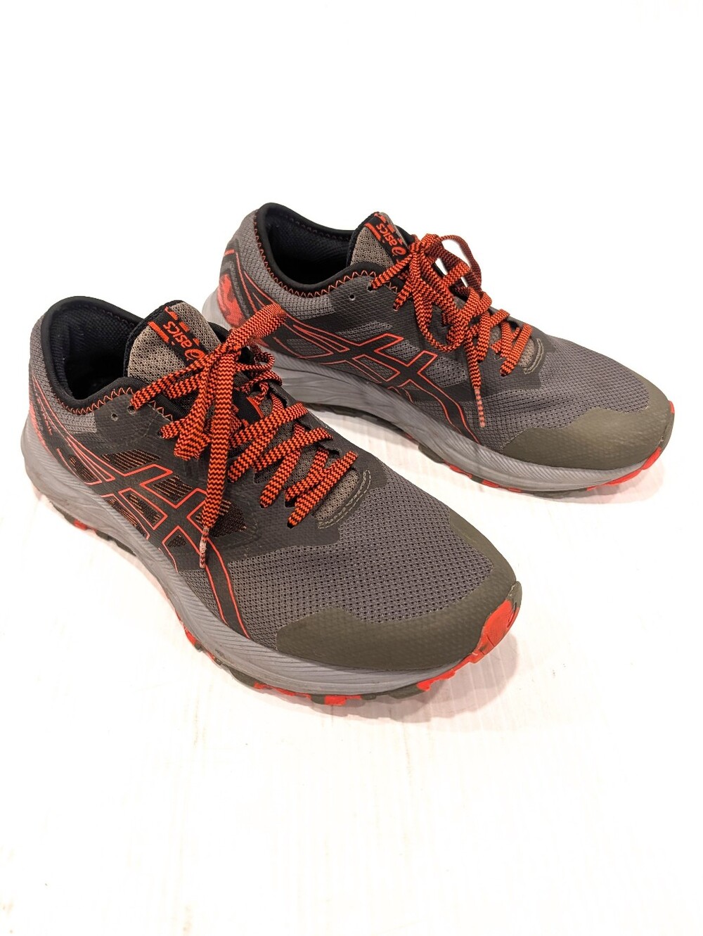 ASICS Men's Gel-Excite Trail Gray & Orange Running Shoes Size 9